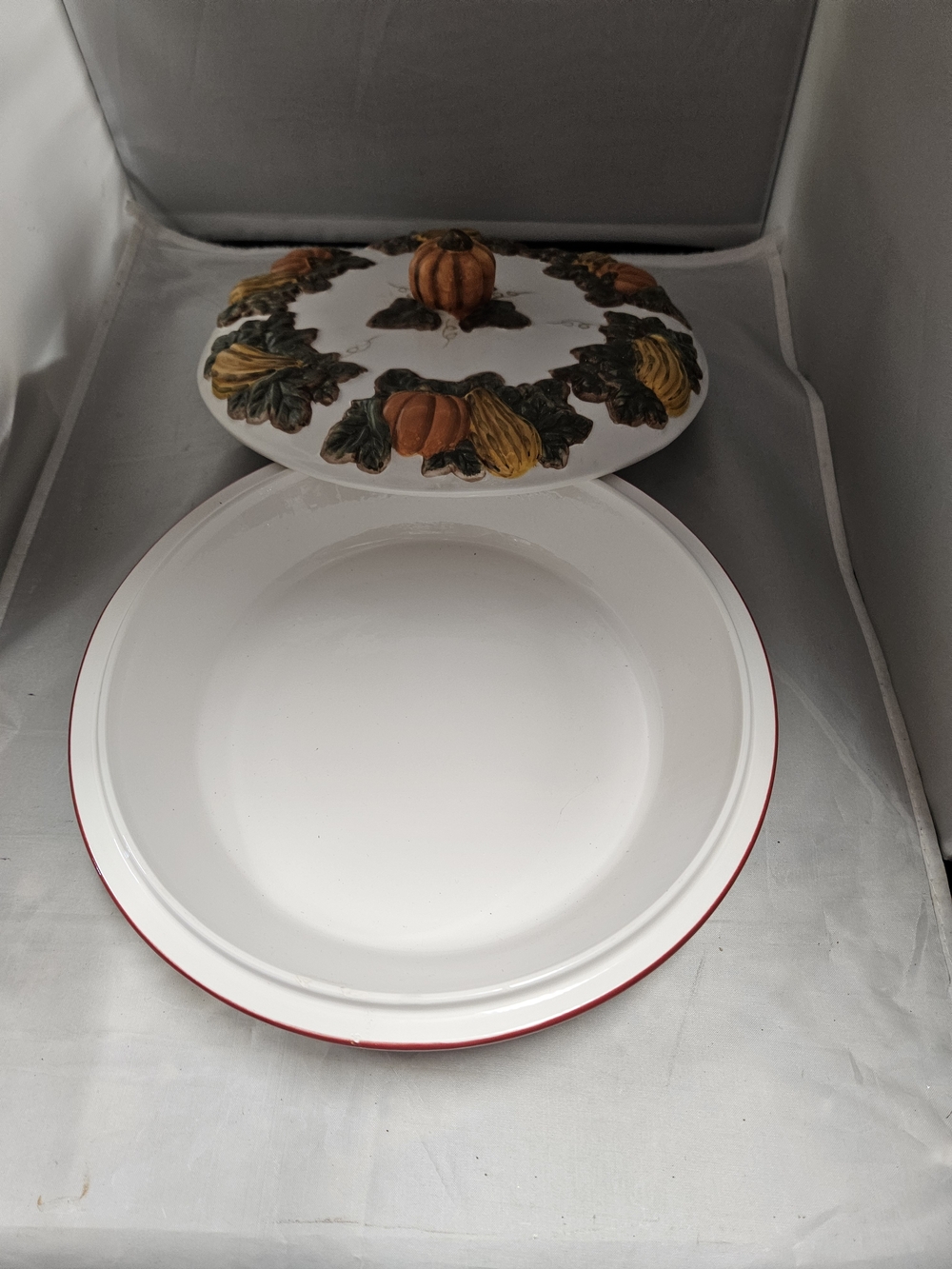 Style-Eyes by Baum Bros. ceramic pumpkin pie plate - Picture 3 of 7